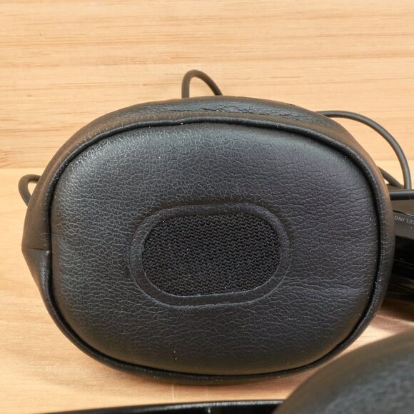 Sony MDR-NC40 Noise Cancelling Headphones / Folding Design / With Carry Case - Picture 7 of 8